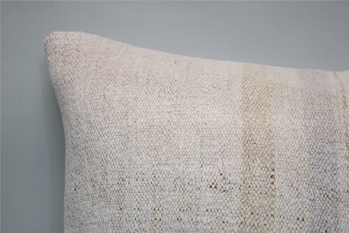 16x16 feet (40x40 cm) Kilim Pillow