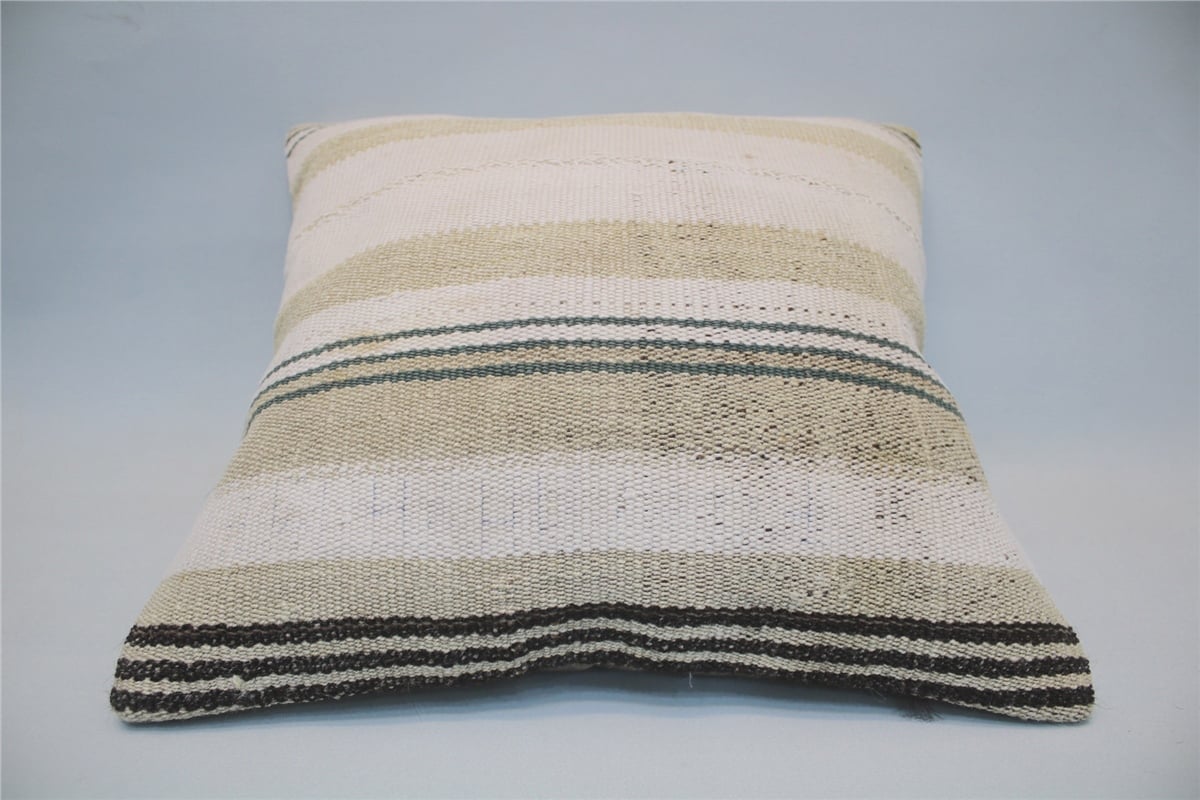 16x16 feet (40x40 cm) Kilim Pillow