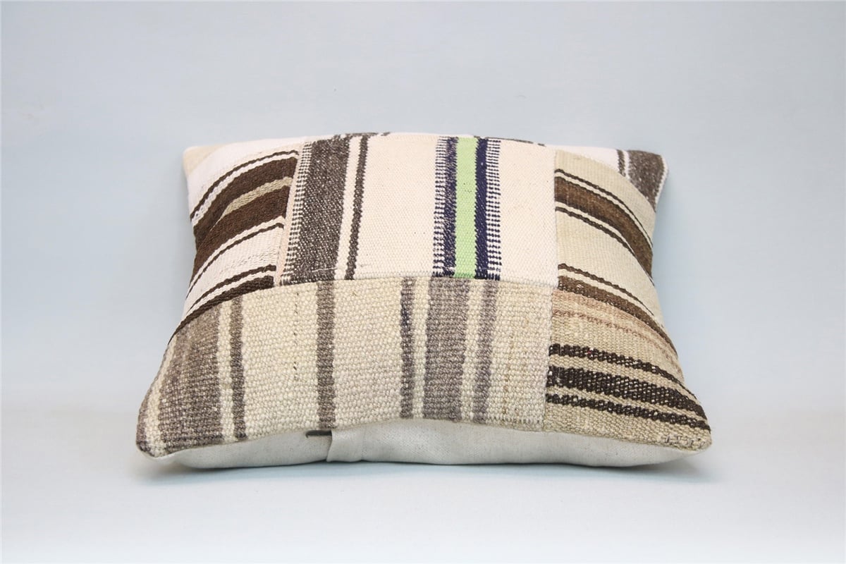 16x16 feet (40x40 cm) Kilim Pillow