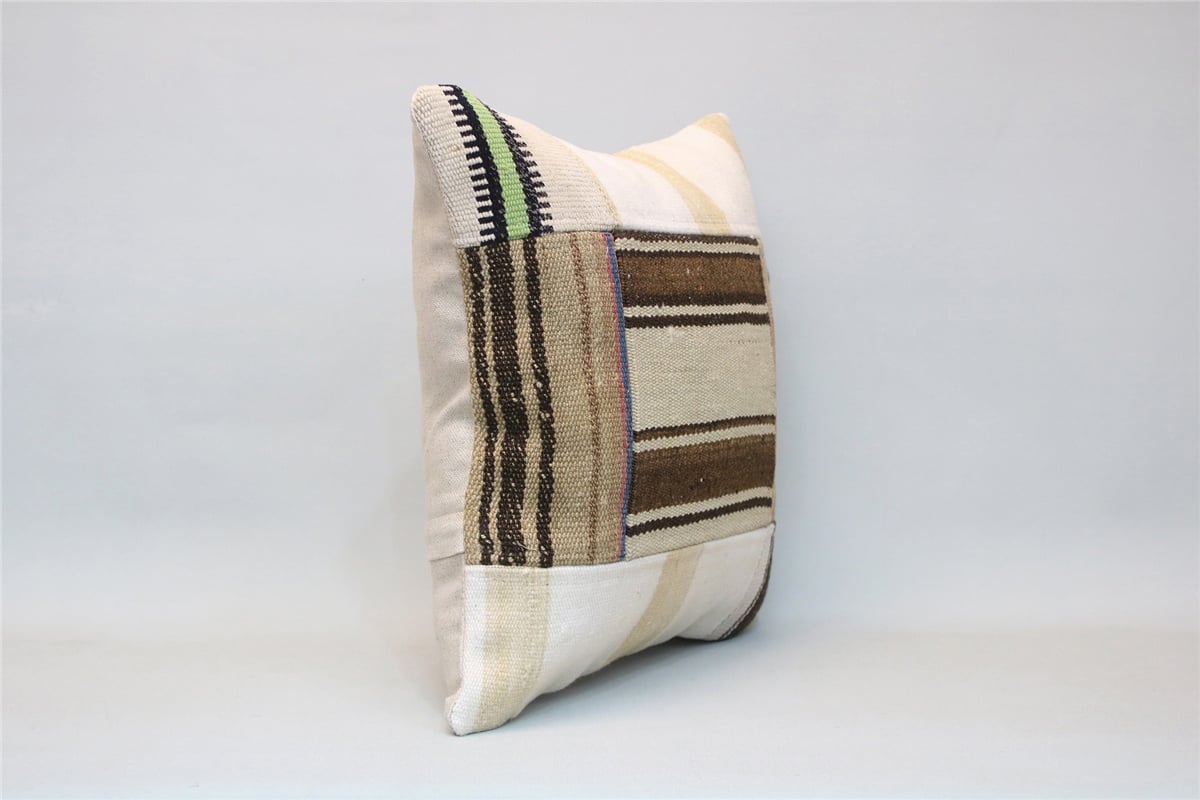 16x16 feet (40x40 cm) Kilim Pillow