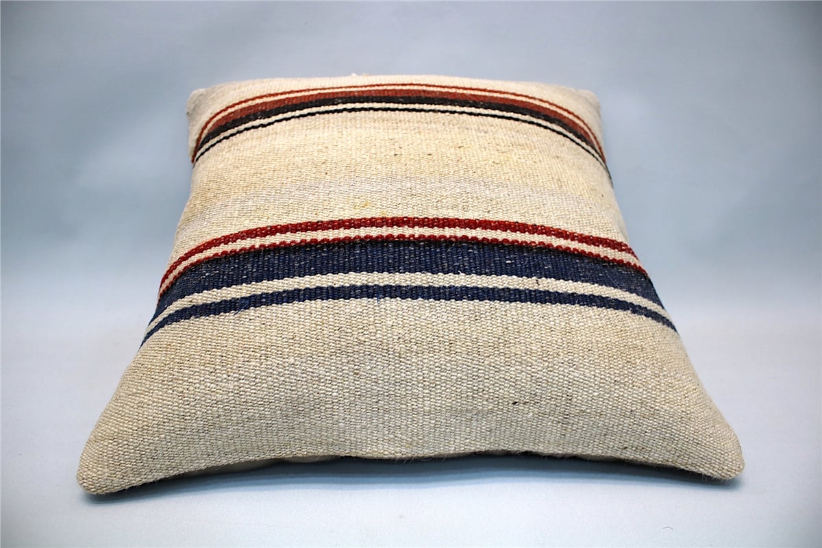 16x16 feet (40x40 cm) Kilim Pillow