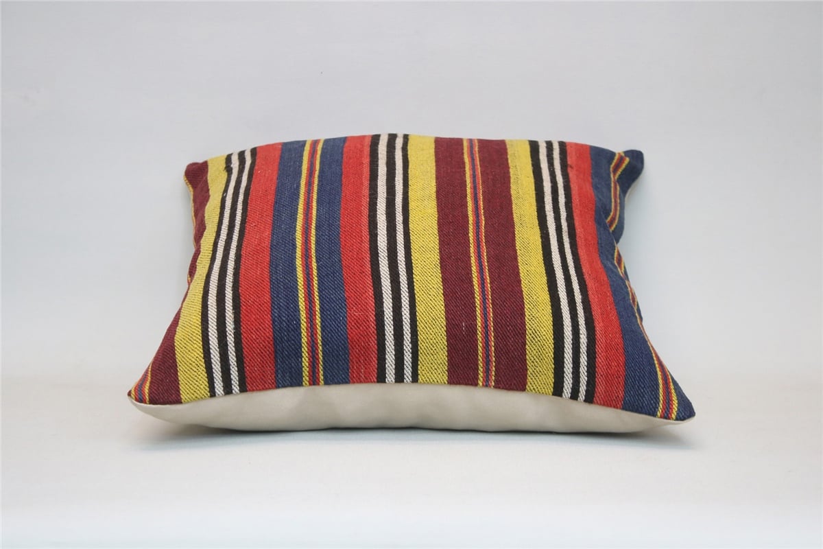 16x16 feet (40x40 cm) Kilim Pillow