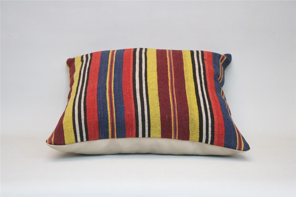 16x16 feet (40x40 cm) Kilim Pillow