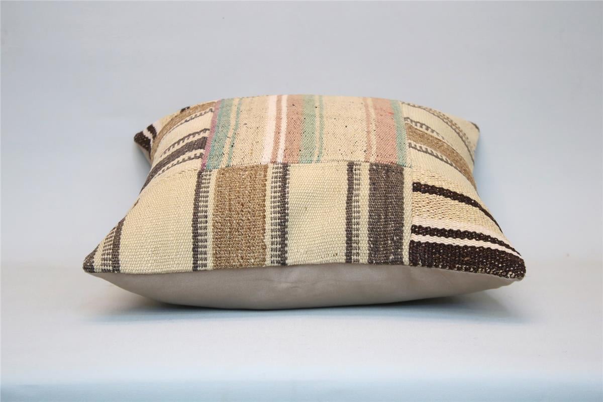 16x16 feet (40x40 cm) Kilim Pillow