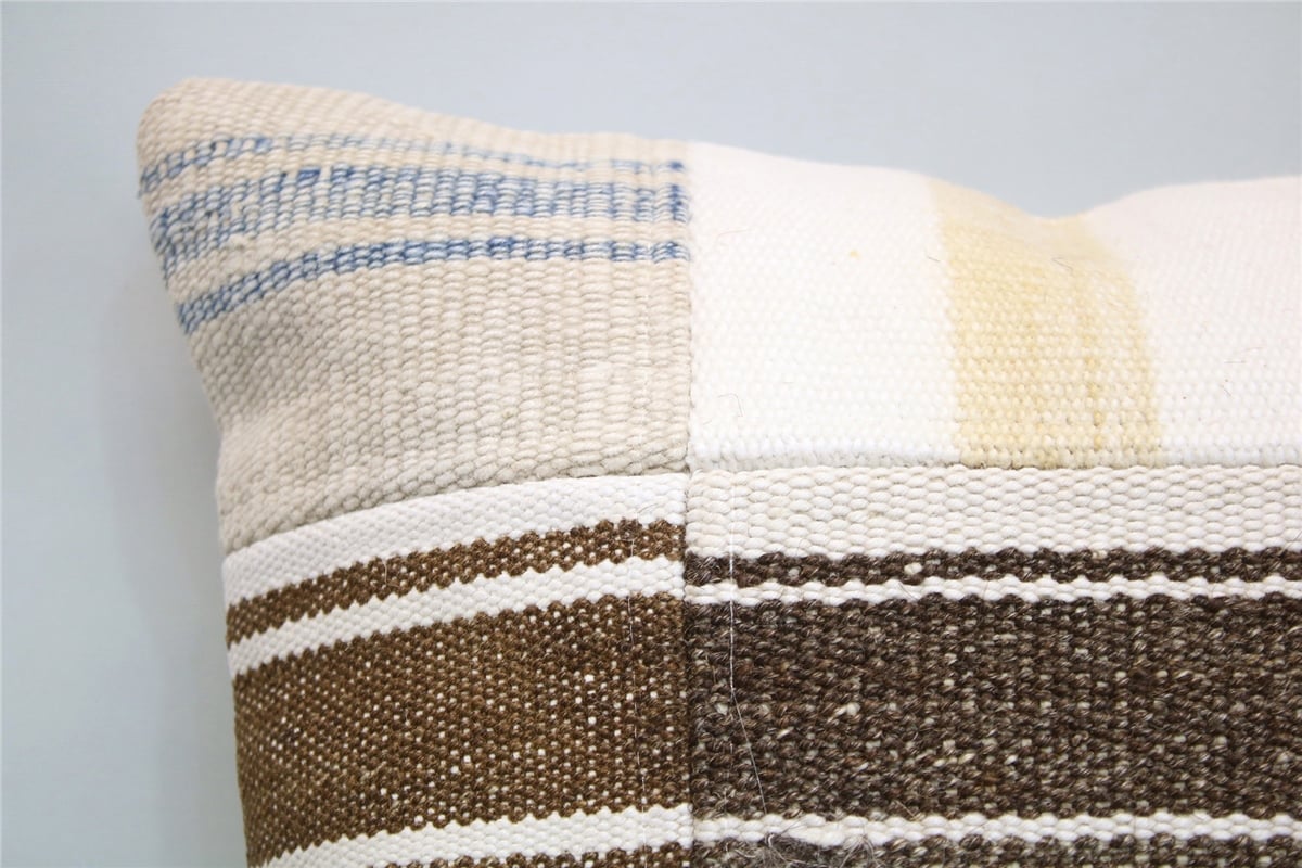 16x16 feet (40x40 cm) Kilim Pillow