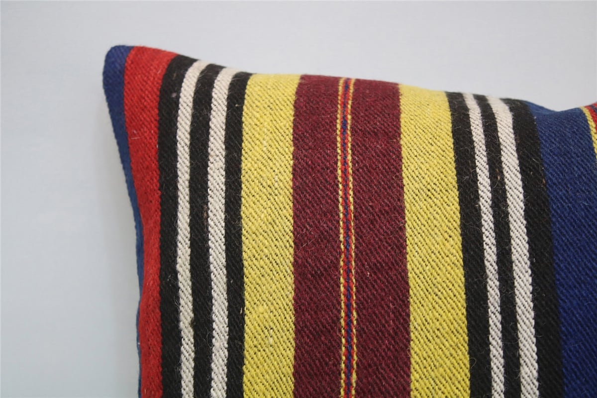 16x16 feet (40x40 cm) Kilim Pillow