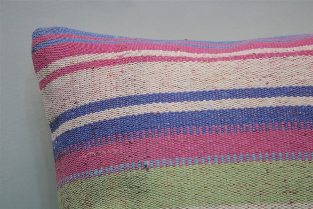 16x16 feet (40x40 cm) Kilim Pillow