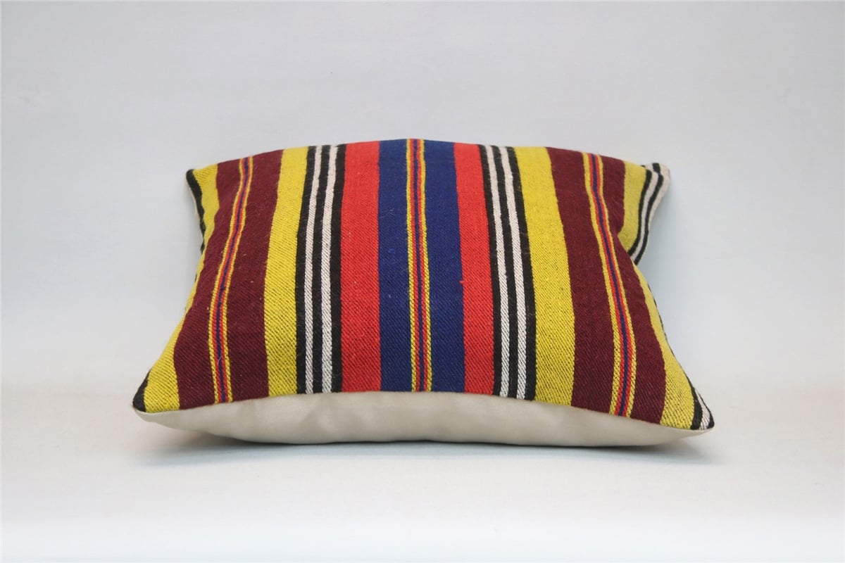 16x16 feet (40x40 cm) Kilim Pillow
