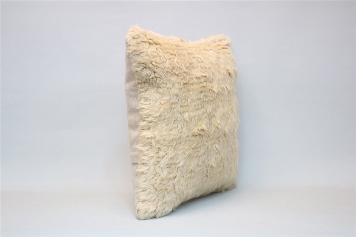 16x16 feet (40x40 cm) Kilim Pillow