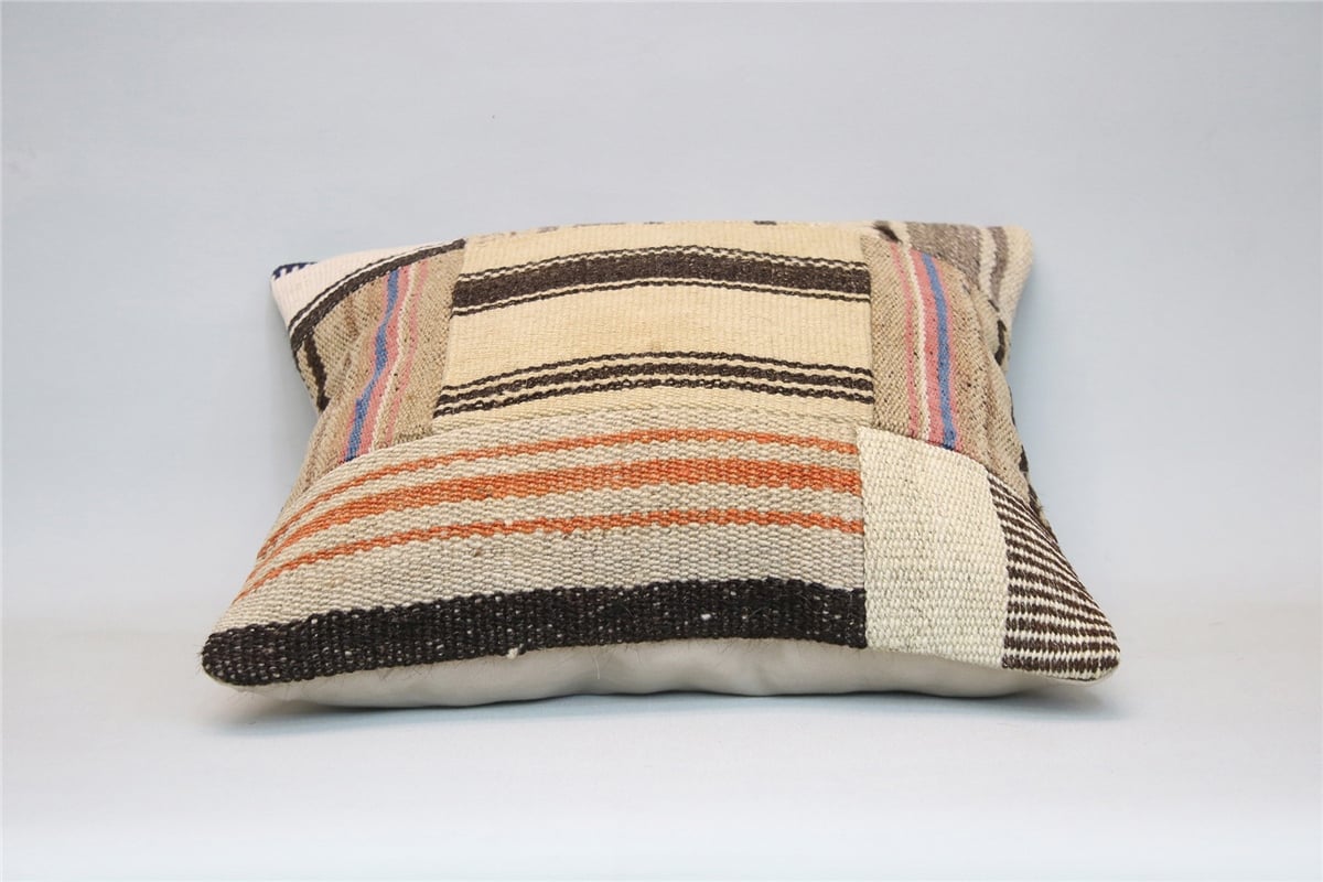 16x16 feet (40x40 cm) Kilim Pillow