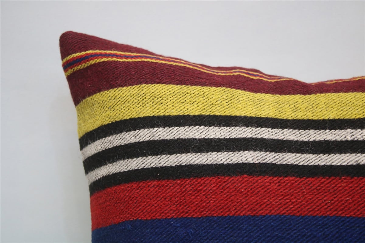 16x16 feet (40x40 cm) Kilim Pillow
