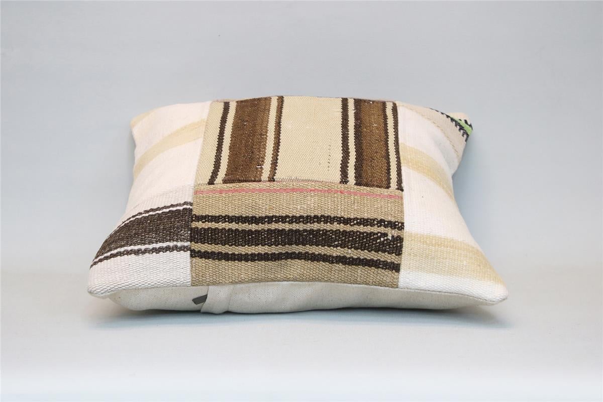 16x16 feet (40x40 cm) Kilim Pillow
