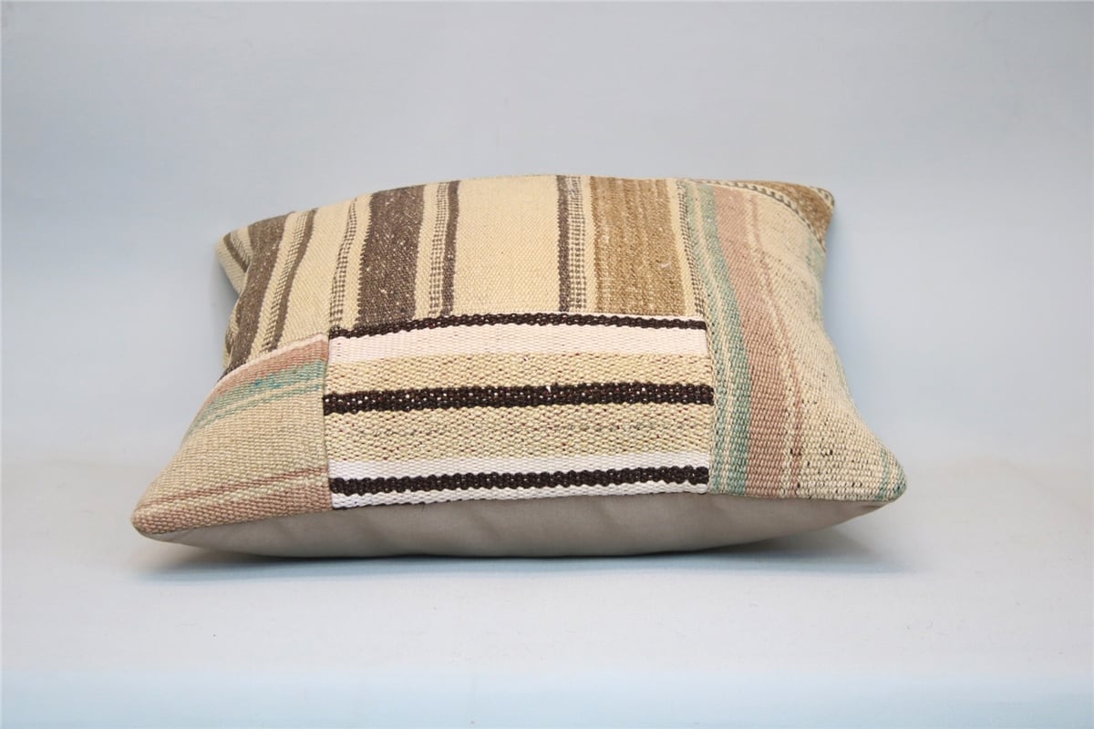 16x16 feet (40x40 cm) Kilim Pillow