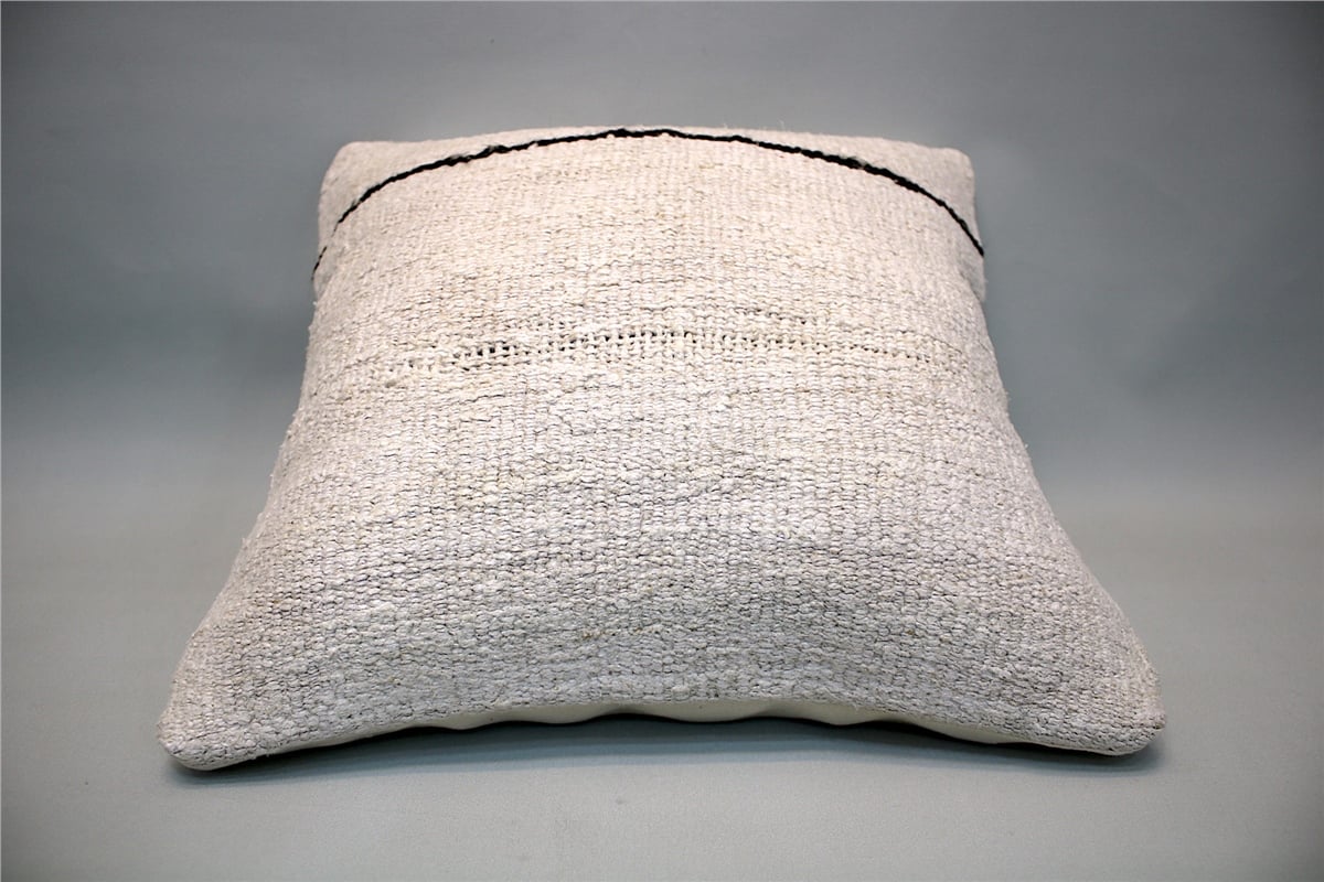 16x16 feet (40x40 cm) Kilim Pillow