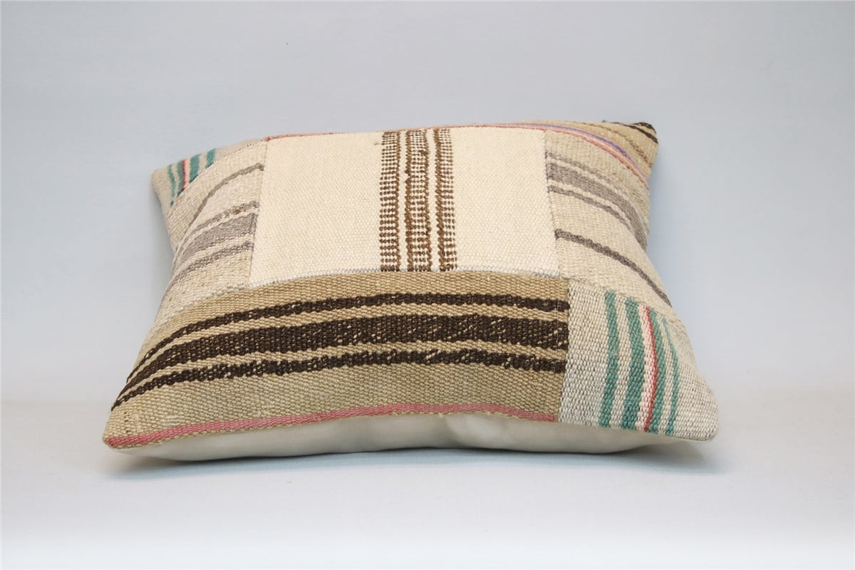 16x16 feet (40x40 cm) Kilim Pillow