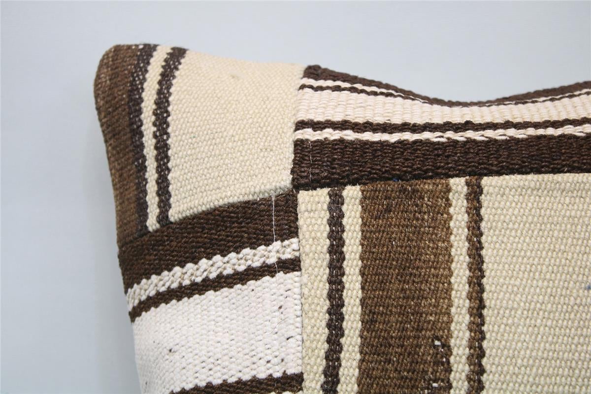 16x16 feet (40x40 cm) Kilim Pillow