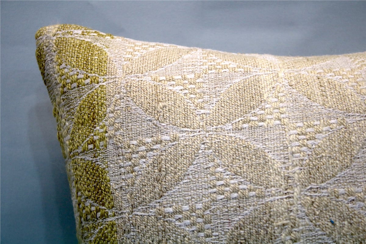 16x16 feet (40x40 cm) Kilim Pillow