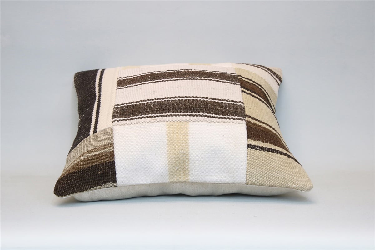 16x16 feet (40x40 cm) Kilim Pillow