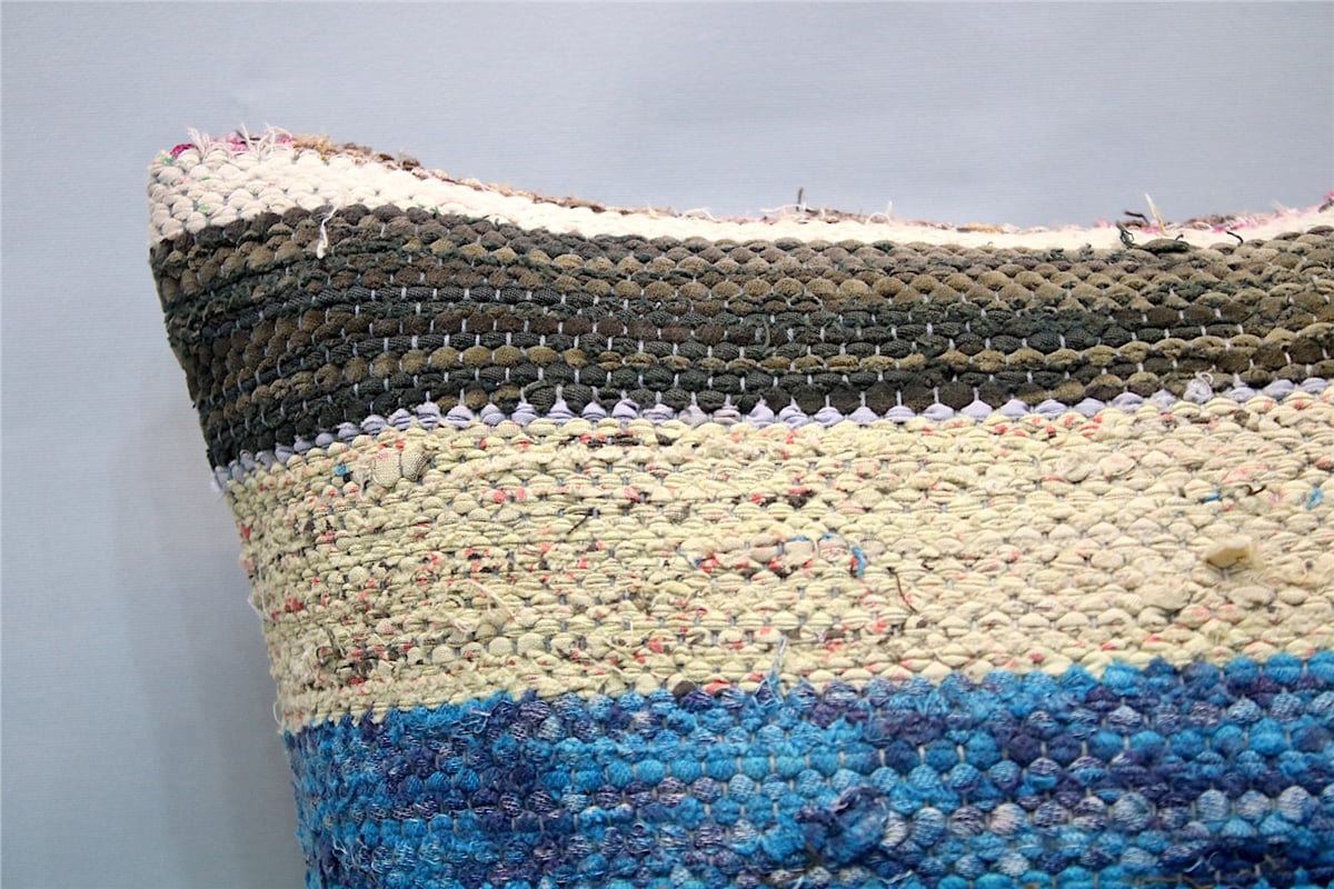 16x16 feet (40x40 cm) Kilim Pillow