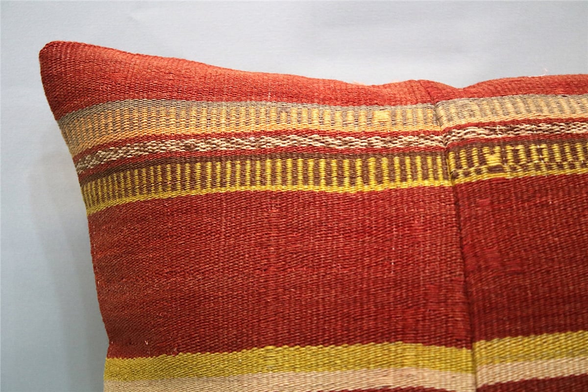 16x16 feet (40x40 cm) Kilim Pillow