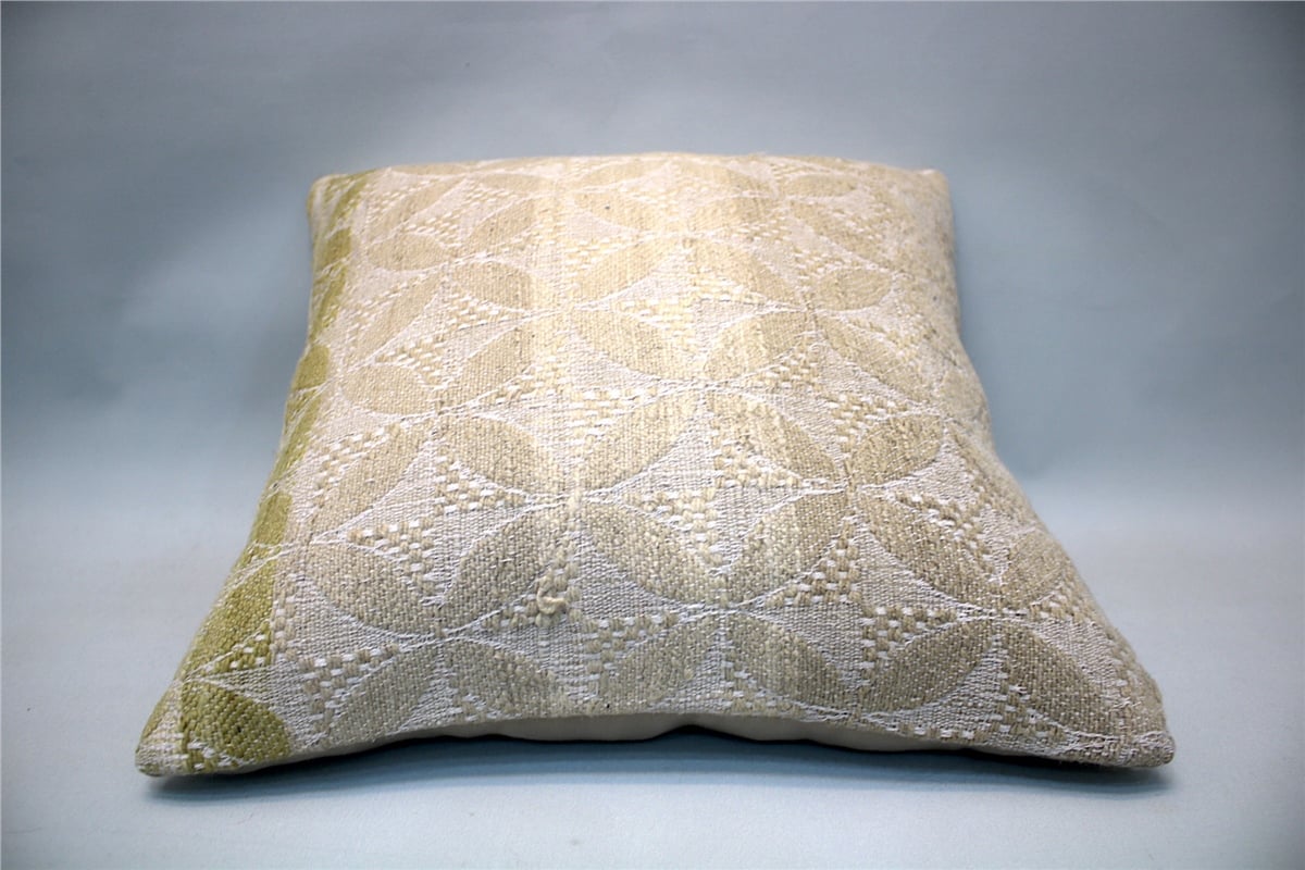 16x16 feet (40x40 cm) Kilim Pillow