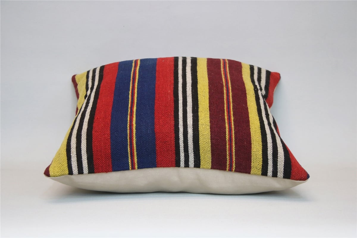 16x16 feet (40x40 cm) Kilim Pillow