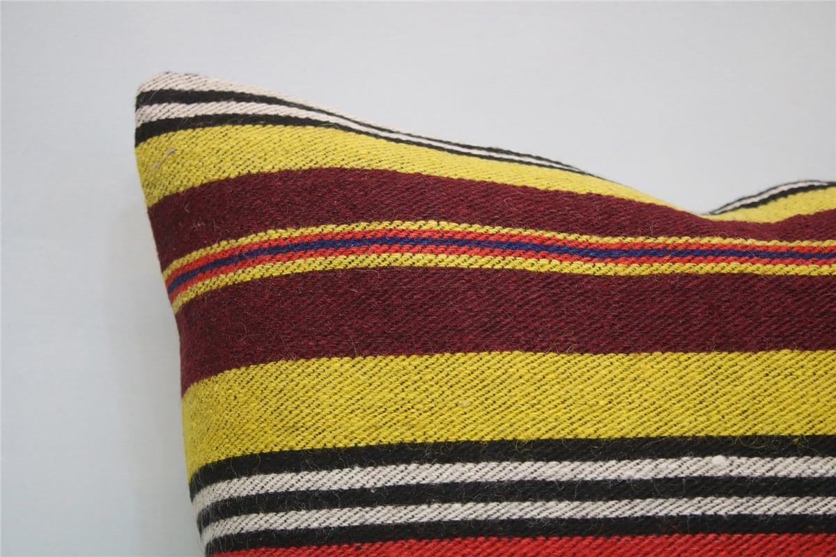 16x16 feet (40x40 cm) Kilim Pillow