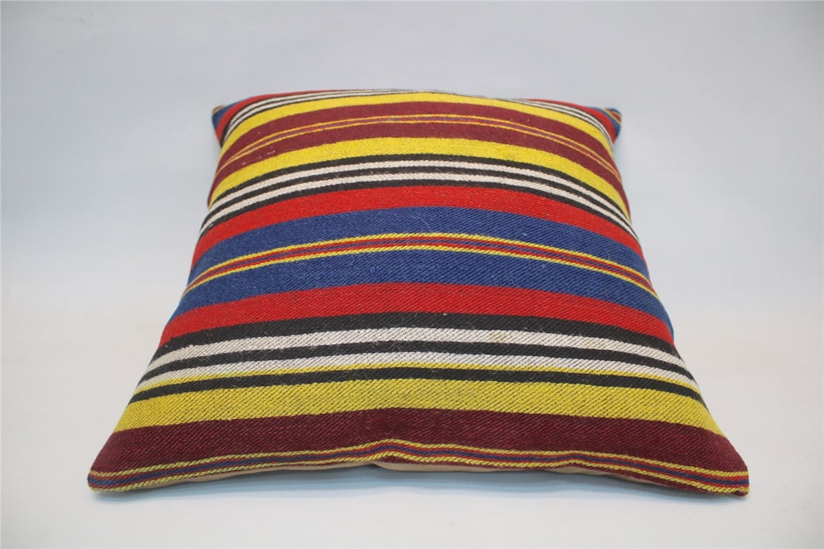 16x16 feet (40x40 cm) Kilim Pillow