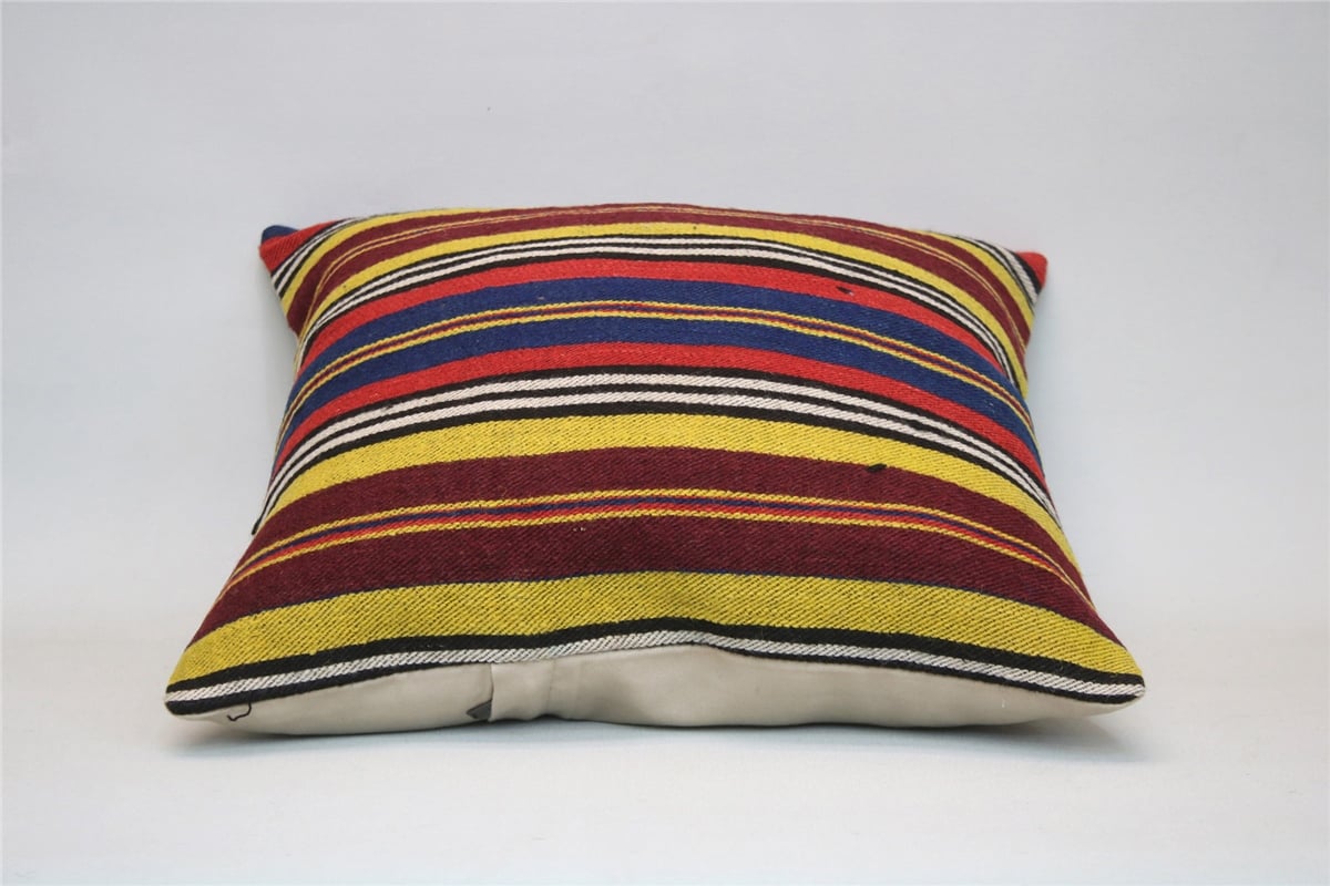 16x16 feet (40x40 cm) Kilim Pillow