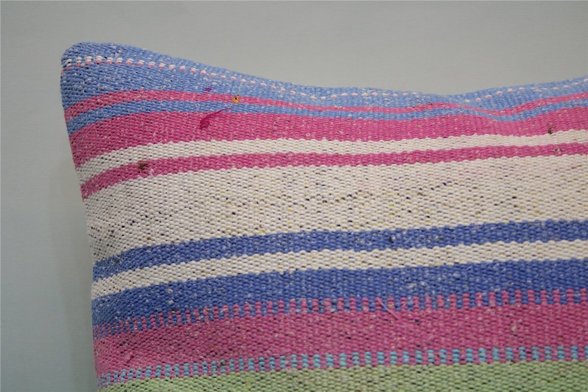 16x16 feet (40x40 cm) Kilim Pillow