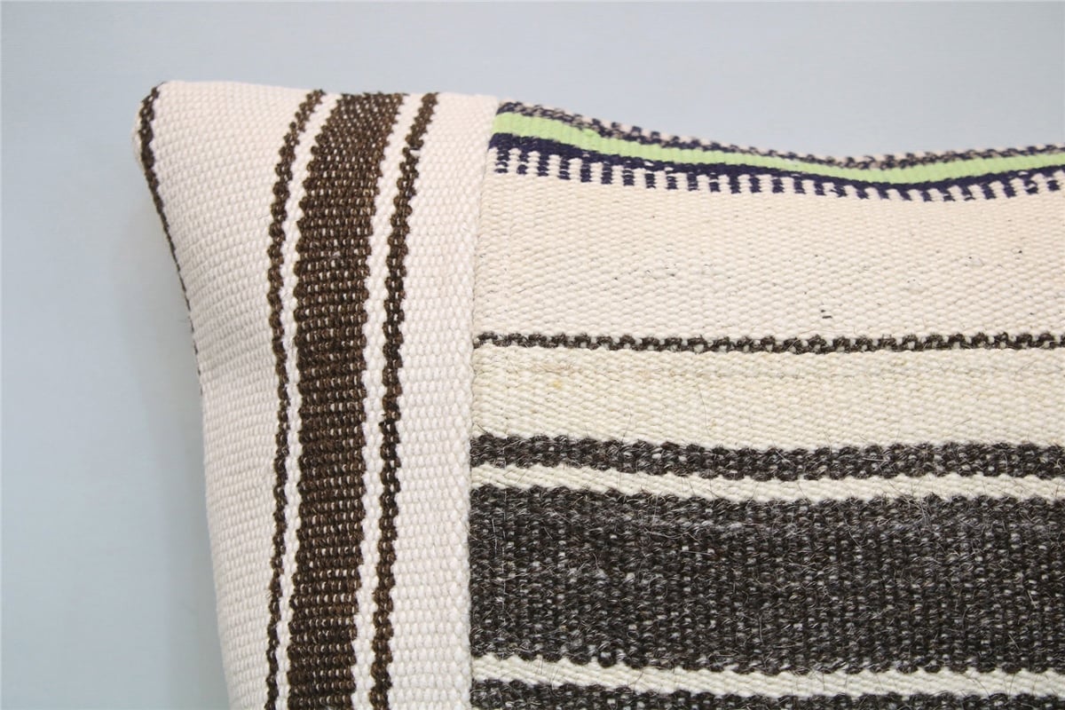 16x16 feet (40x40 cm) Kilim Pillow