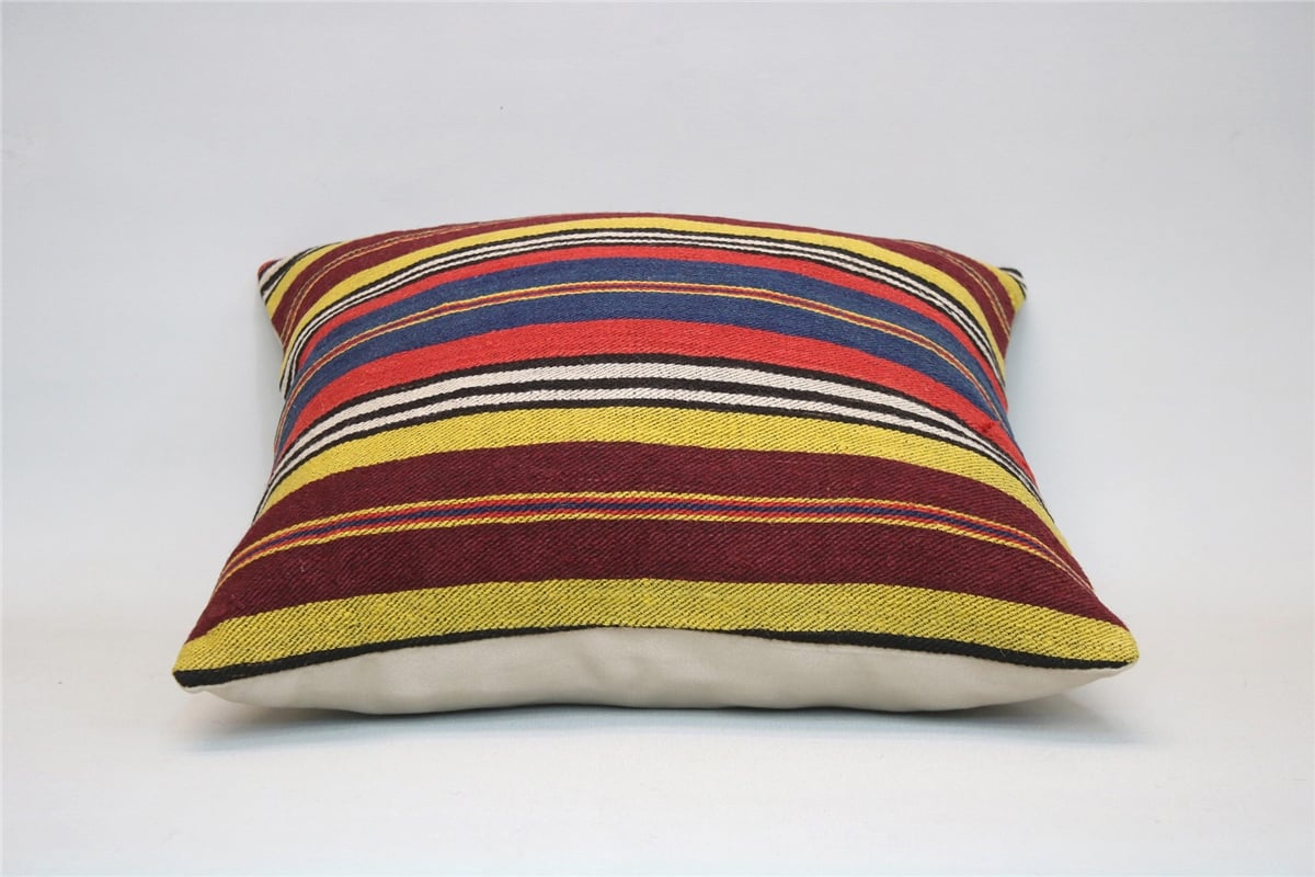 16x16 feet (40x40 cm) Kilim Pillow