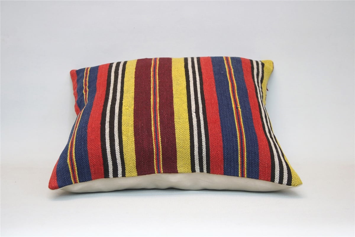 16x16 feet (40x40 cm) Kilim Pillow