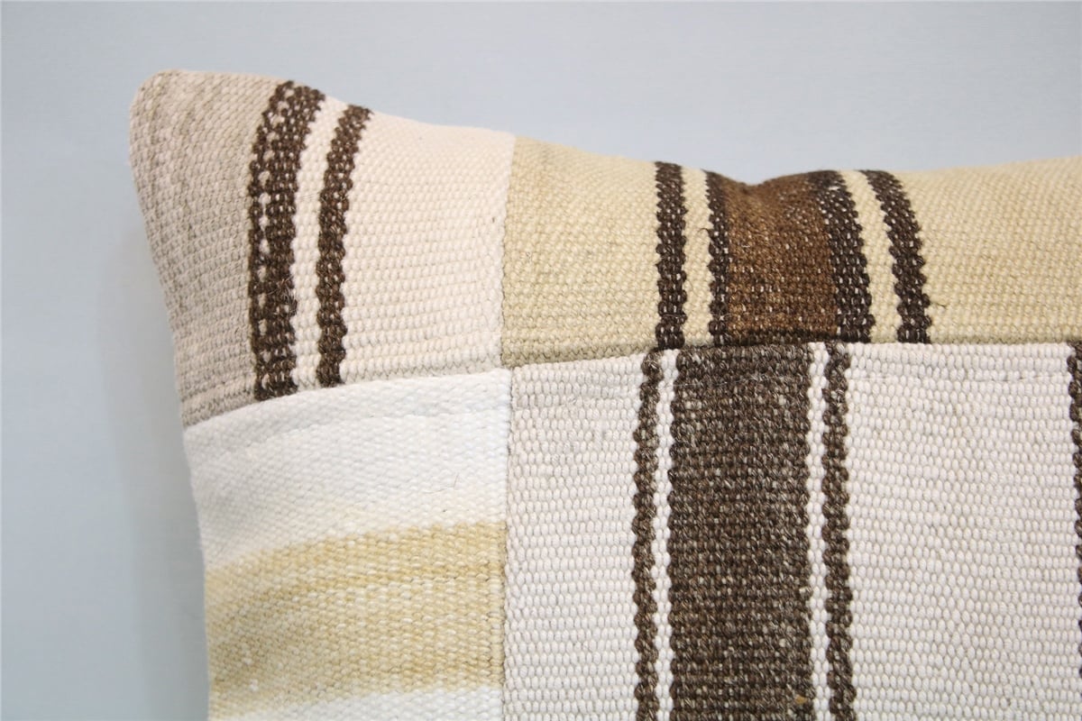 16x16 feet (40x40 cm) Kilim Pillow