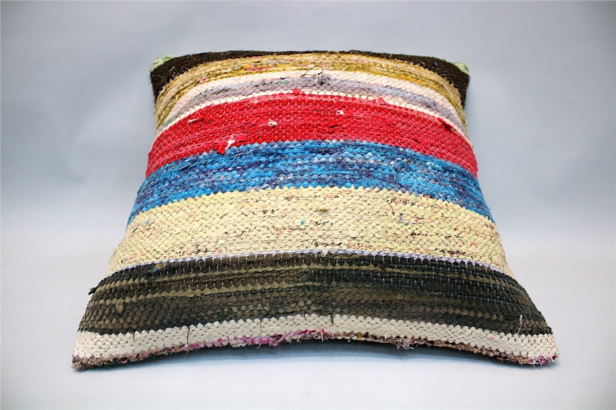 16x16 feet (40x40 cm) Kilim Pillow