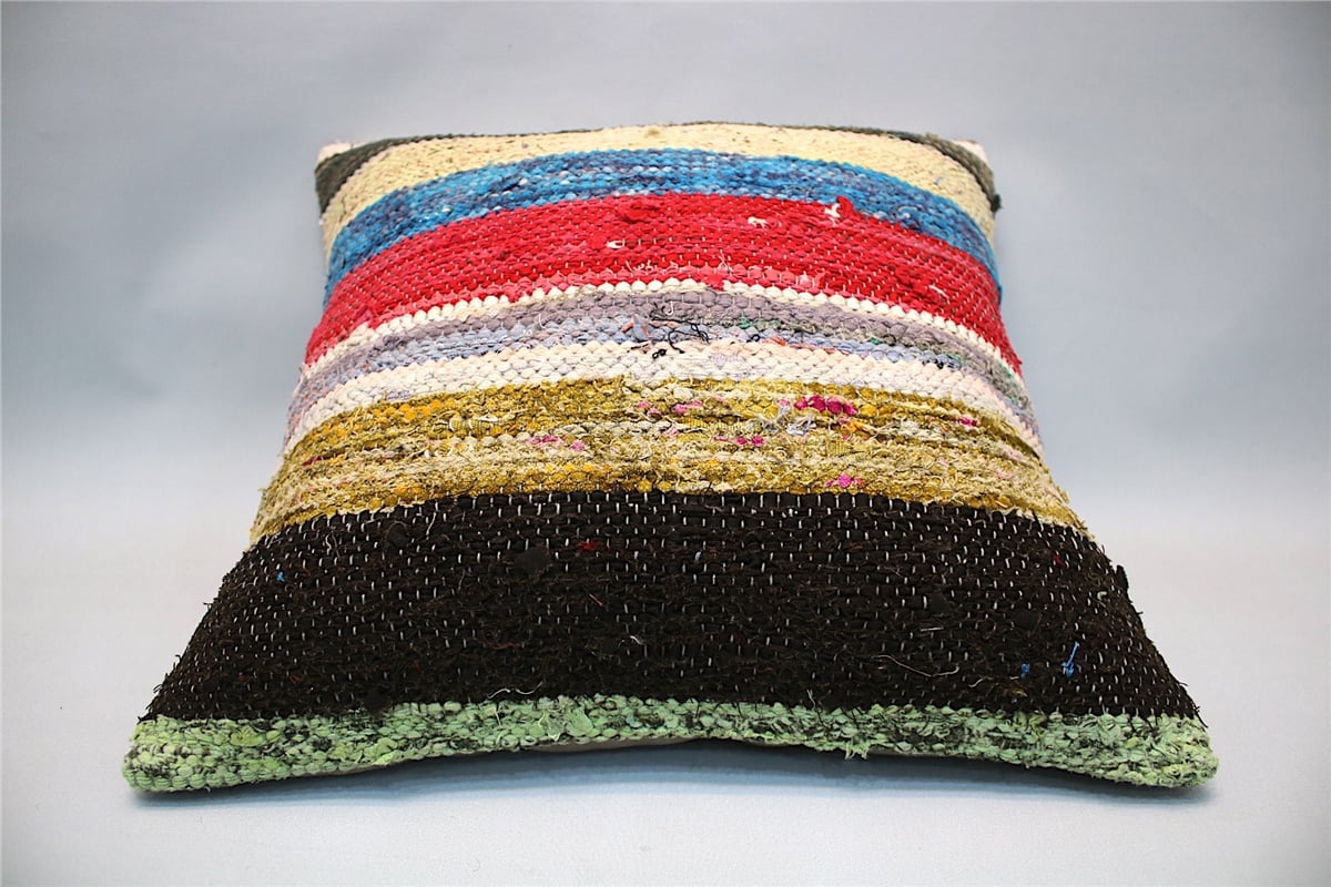 16x16 feet (40x40 cm) Kilim Pillow