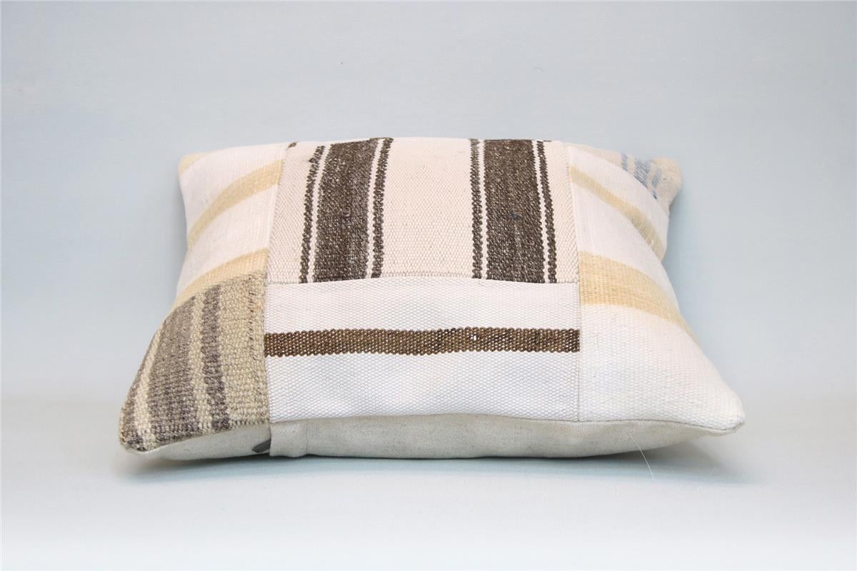 16x16 feet (40x40 cm) Kilim Pillow