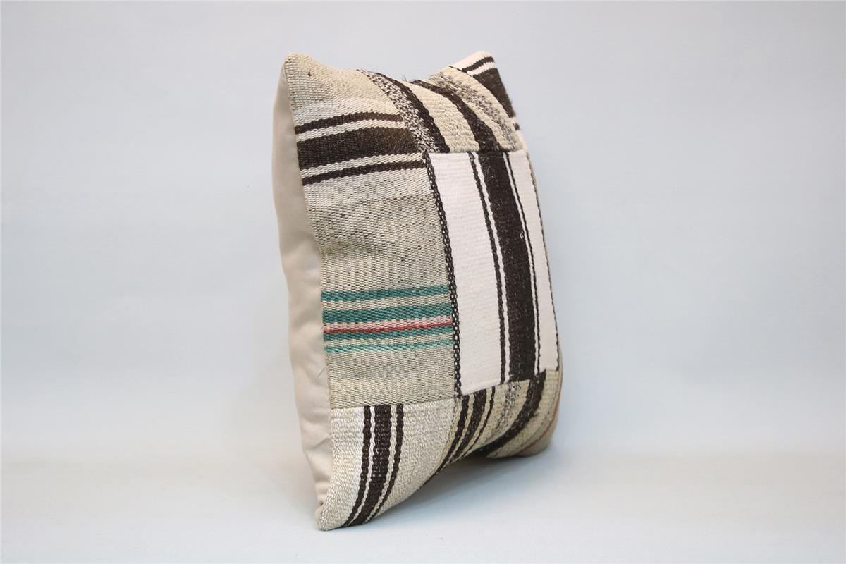 16x16 feet (40x40 cm) Kilim Pillow