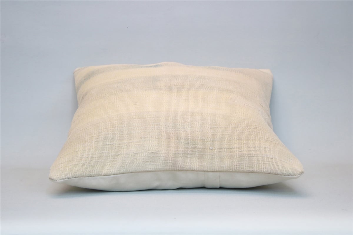 16x16 feet (40x40 cm) Kilim Pillow