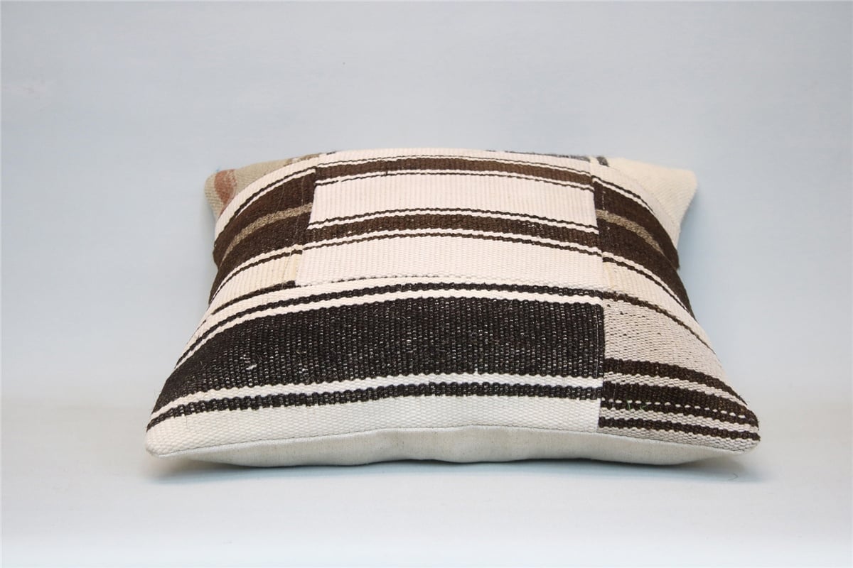 16x16 feet (40x40 cm) Kilim Pillow