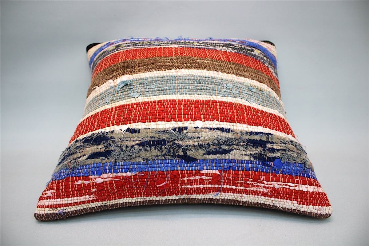 16x16 feet (40x40 cm) Kilim Pillow