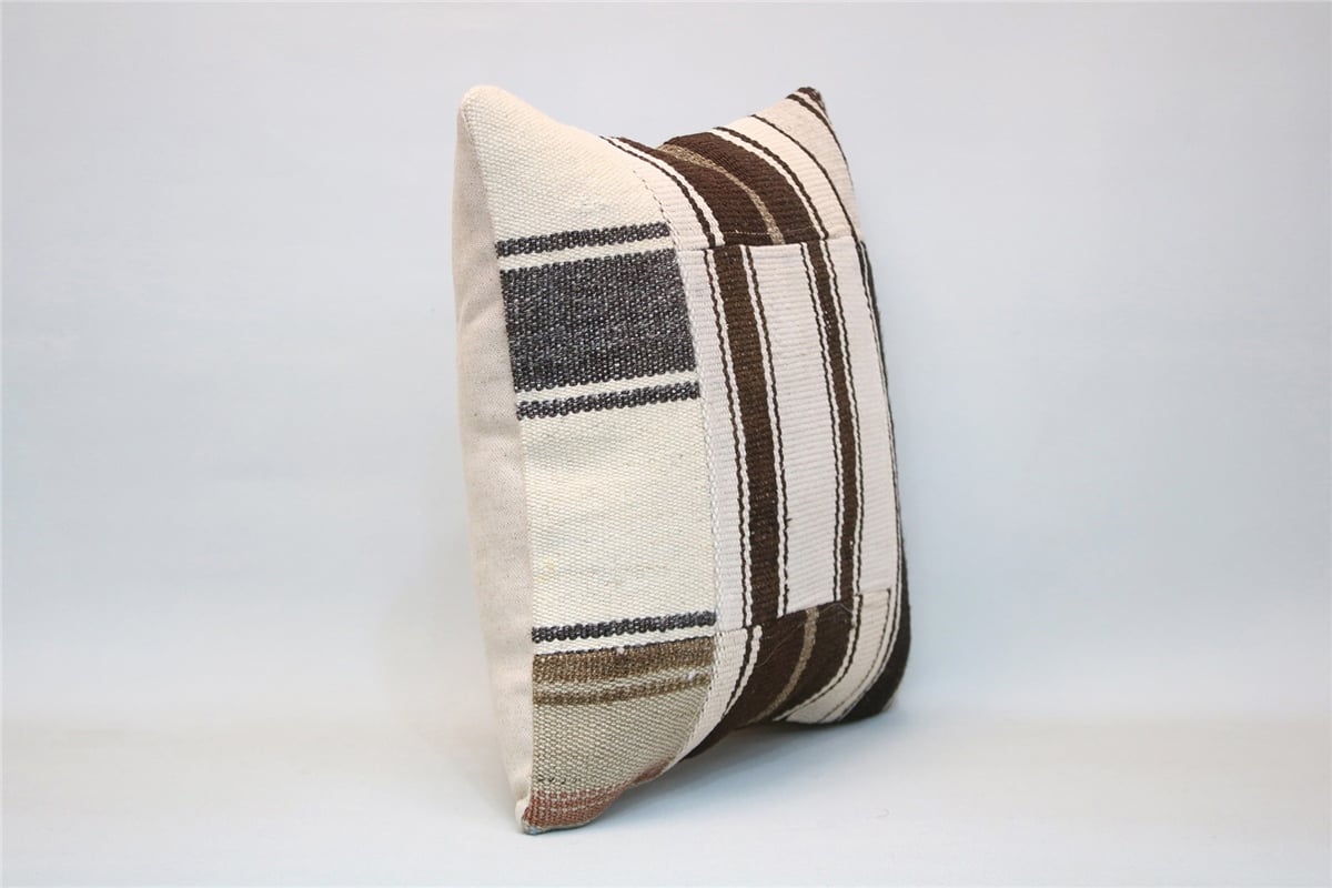 16x16 feet (40x40 cm) Kilim Pillow