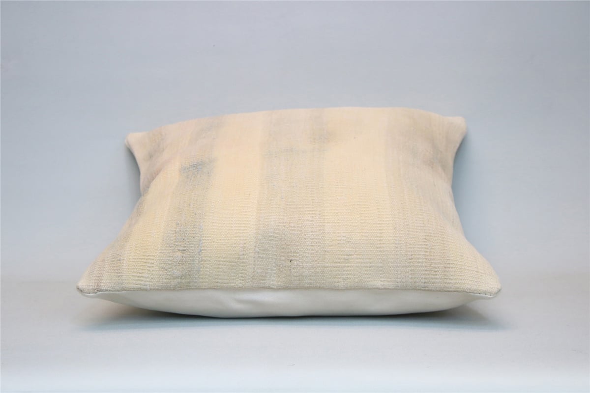 16x16 feet (40x40 cm) Kilim Pillow