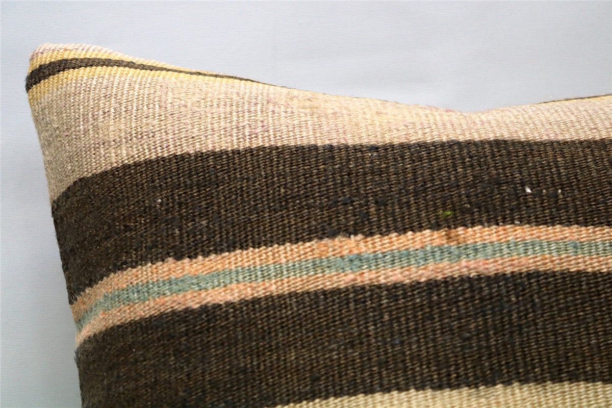 16x16 feet (40x40 cm) Kilim Pillow