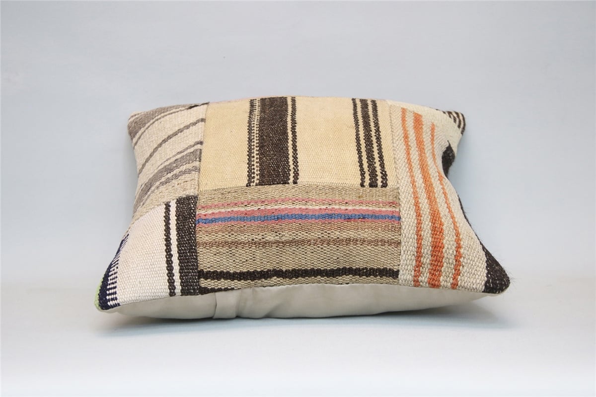 16x16 feet (40x40 cm) Kilim Pillow