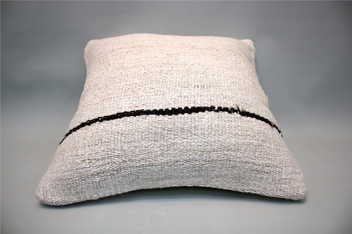 16x16 feet (40x40 cm) Kilim Pillow