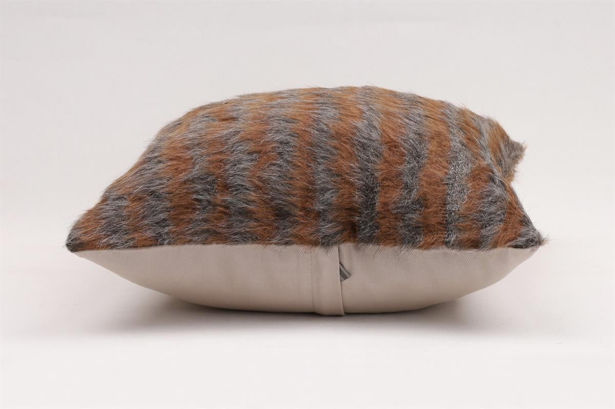 16''16'' (40x40 cm) Kilim Pillows - Vintage Handmade Kilim Pillows - Vintage Handmade Kilim Rugs - It is 100% wool. Artistic and historical rugs. Old handwoven rugs.