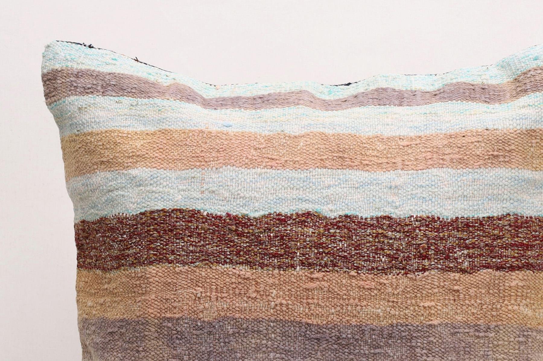 16''16'' (40x40 cm) Kilim Pillows - Vintage Handmade Kilim Pillows - Vintage Handmade Kilim Rugs - It is 100% wool. Artistic and historical rugs. Old handwoven rugs.