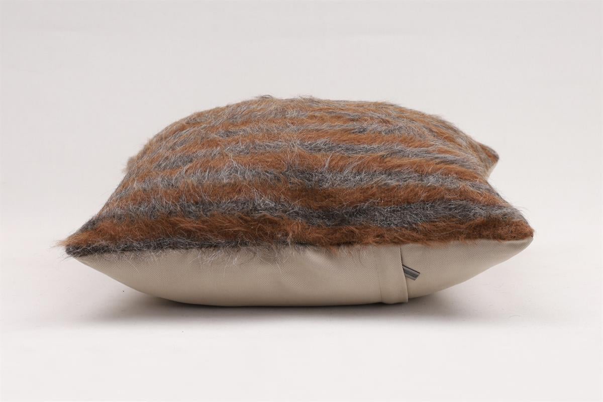 16''16'' (40x40 cm) Kilim Pillows - Vintage Handmade Kilim Pillows - Vintage Handmade Kilim Rugs - It is 100% wool. Artistic and historical rugs. Old handwoven rugs.