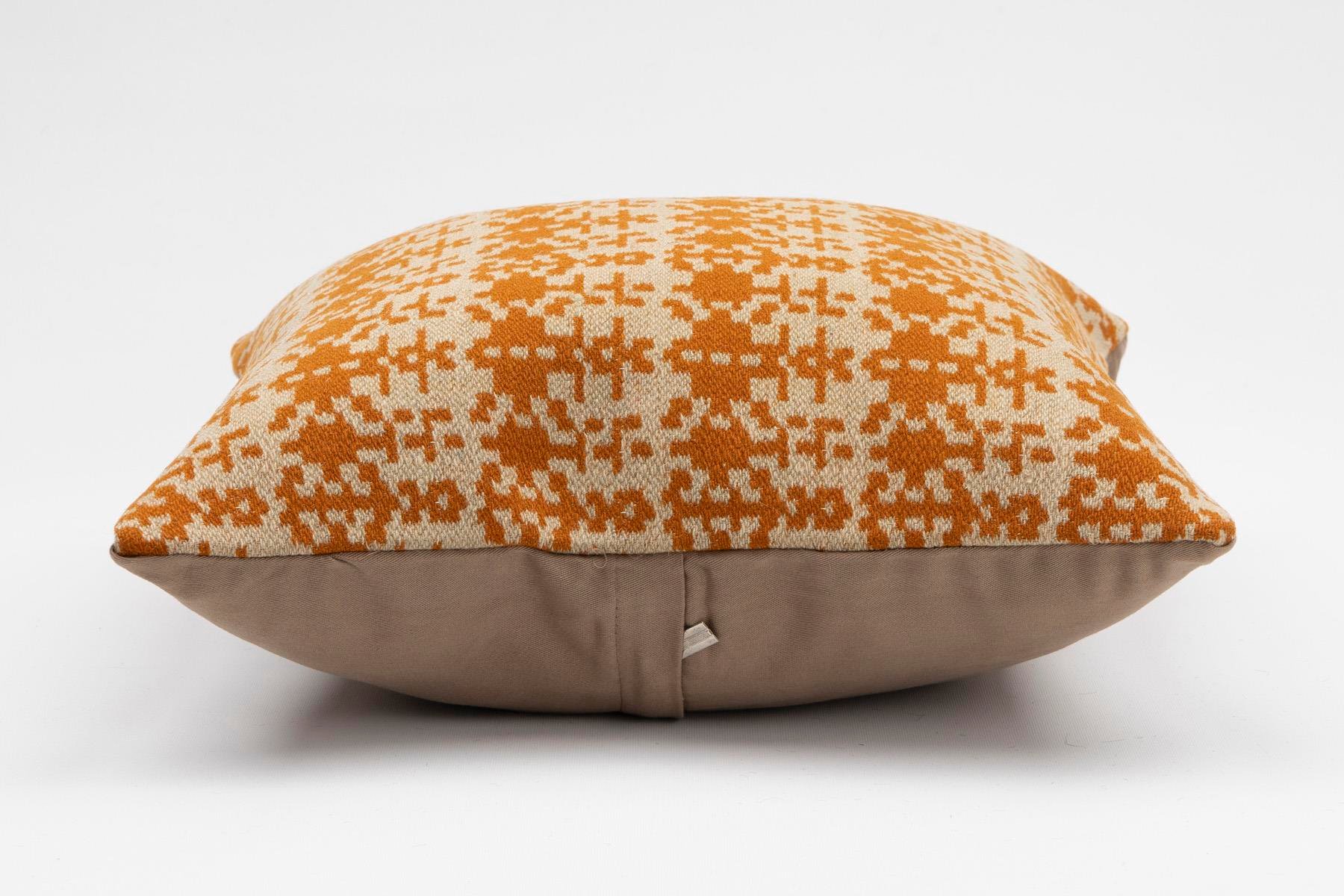 16''16'' (40x40 cm) Kilim Pillows - Vintage Handmade Kilim Pillows - Vintage Handmade Kilim Rugs - It is 100% wool. Artistic and historical rugs. Old handwoven rugs.